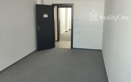 Sklad/showroom, administratíva na Vajnorskej