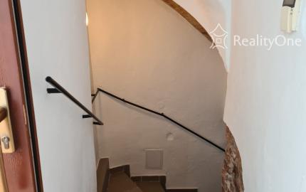 Klenbová pivnica s možnosťou bývania na Dunajskej