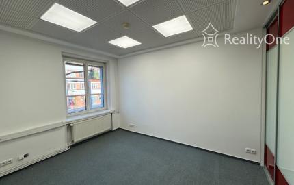 Kancelárie pri OC Centrál