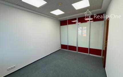 Kancelárie pri OC Centrál