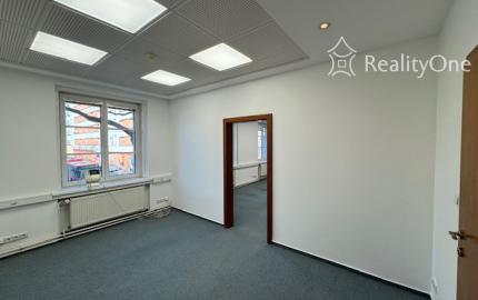 Kancelárie pri OC Centrál