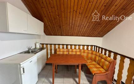 Izba iba  pre muža na prenájom Vrakuňa