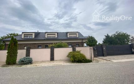 Luxusná vila v Rajke