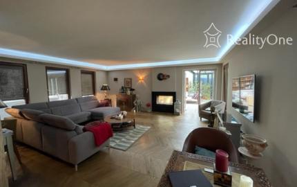 Luxusná vila v Rajke