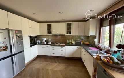 Luxusná vila v Rajke