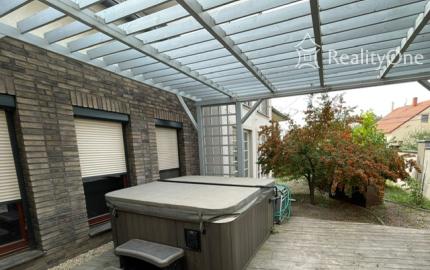 Luxusná vila v Rajke