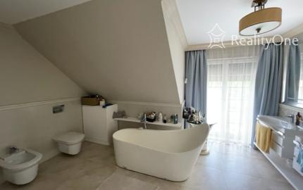 Luxusná vila v Rajke