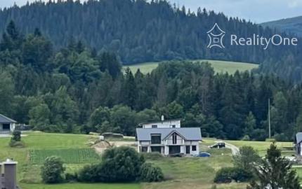 Rozostavaný dom v Oravskej Lesnej