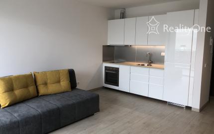 Tehelné pole - 1 izb. byt na Bajkalskej ul.