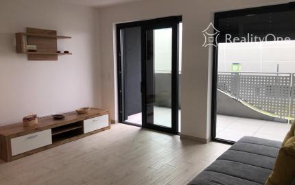 Tehelné pole - 1 izb. byt na Bajkalskej ul.