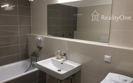 Tehelné pole - 1 izb. byt na Bajkalskej ul.