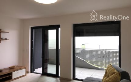 Tehelné pole - 1 izb. byt na Bajkalskej ul.