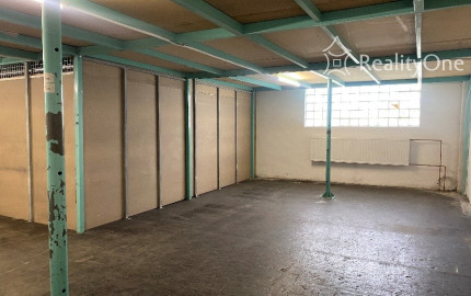 Sklady o výmere: 2-5 m2, 16 m2, 18 m2, 52 m2