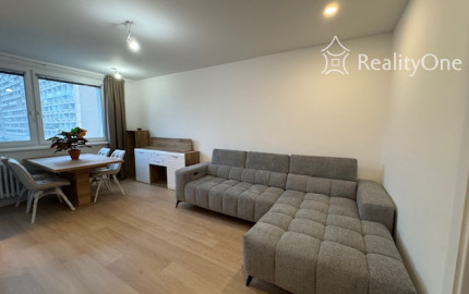 PRIPRAVUJEME: 4-izb. byt na Lachovej v Petržalke