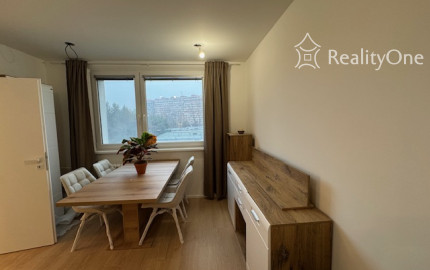 PRIPRAVUJEME: 4-izb. byt na Lachovej v Petržalke