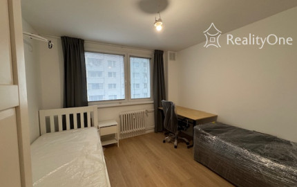 PRIPRAVUJEME: 4-izb. byt na Lachovej v Petržalke