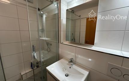 TRI VEŽE - 3 izbový byt