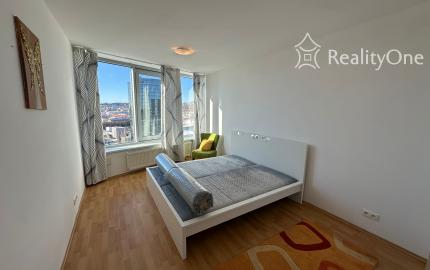 TRI VEŽE - 3 izbový byt