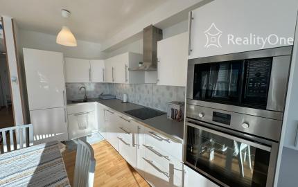 TRI VEŽE - 3 izbový byt