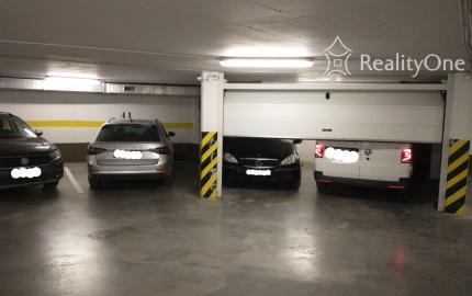 Dvojgaráž na Sliačskej ul.