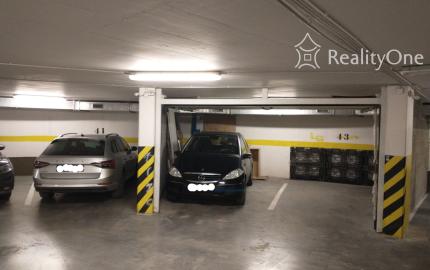 Dvojgaráž na Sliačskej ul.