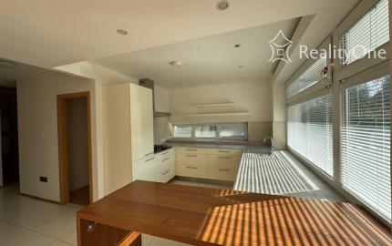 Rodinný dom v Dúbravke