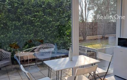 Garsónka na Kramároch s terasou