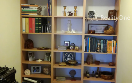 Veľký 2-izbový byt na Nejedlého ul. v Dúbravke