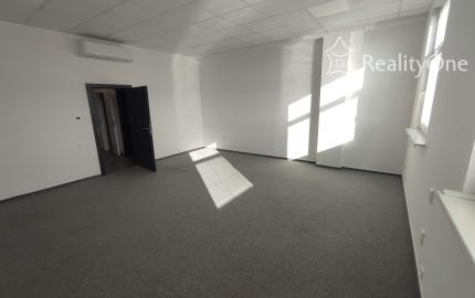 Sklad/showroom, administratíva na Vajnorskej