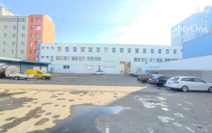 Sklad/showroom, administratíva na Vajnorskej