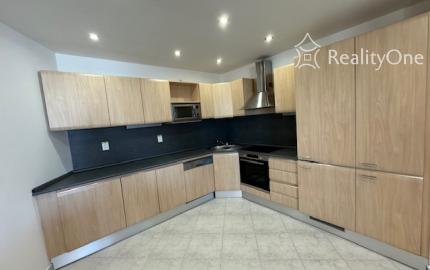 4-izb. byt na Zámockej