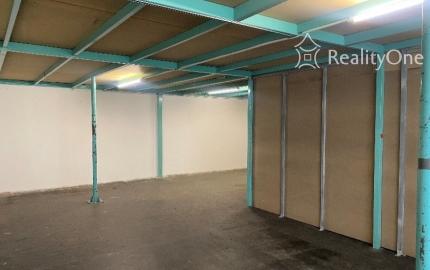 Sklady o výmere: 2-5 m2, 16 m2, 18 m2, 52 m2