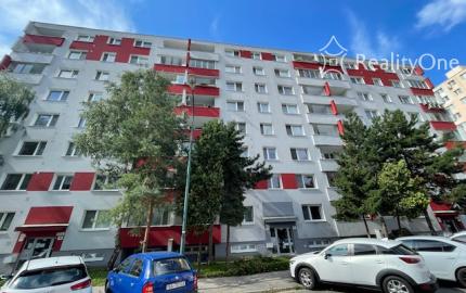 PRIPRAVUJEME: 4-izb. byt na Lachovej v Petržalke