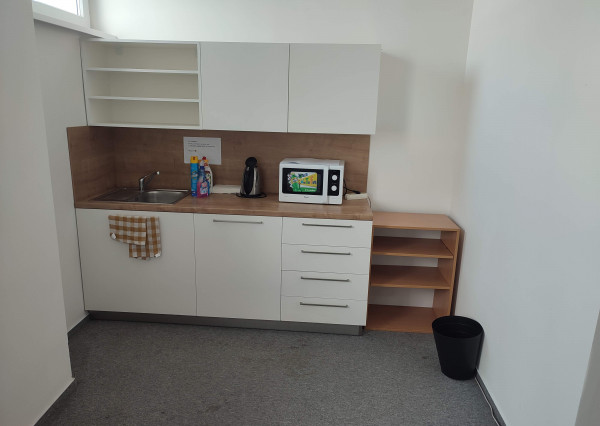 Predaj skladovo-administratívneho areálu v Novom Meste