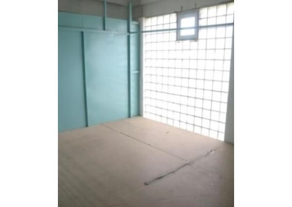 Boxy, kontajnery, sklady