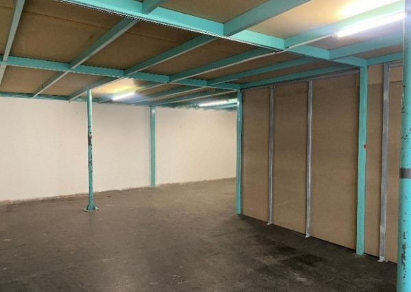 Boxy, kontajnery, sklady