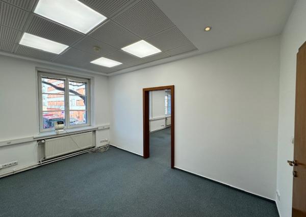 Kancelárie pri OC Centrál