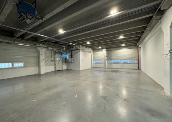 Sklad 150 m2 na Starej Vajnorskej