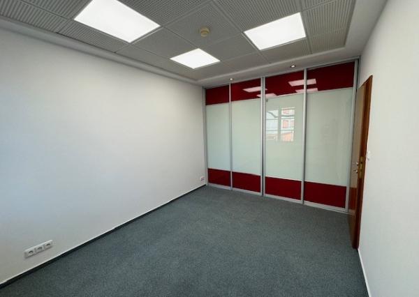 Kancelárie pri OC Centrál