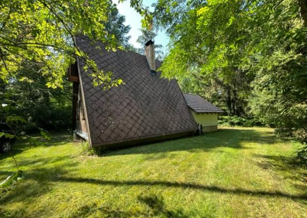 Chata v Plaveckom Štvrtku