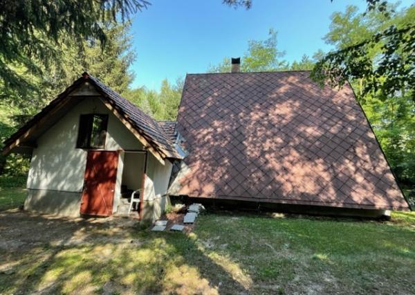 Chata v Plaveckom Štvrtku