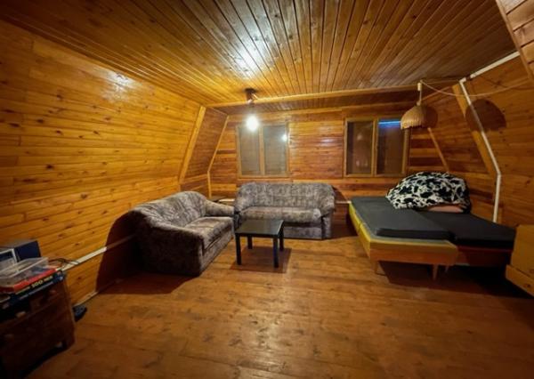 Chata v Plaveckom Štvrtku