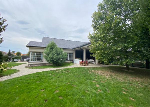 Luxusná vila v Rajke