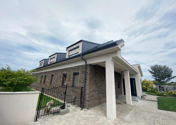 Luxusná vila v Rajke