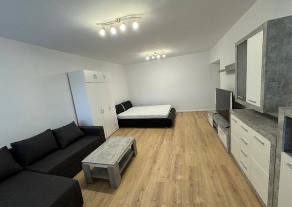 BEZ PROVÍZIE: 2-izb. byt na Svetlej na hradnom kopci