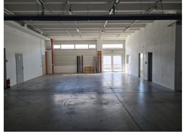 Sklad 150 m2 na Starej Vajnorskej