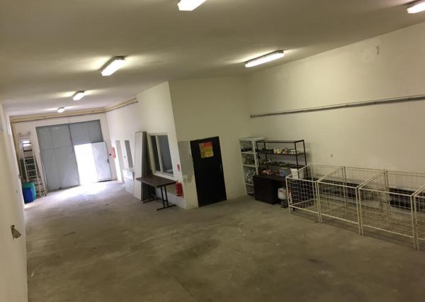 Sklad 160 m2 na Mostnej vo Vrakuni