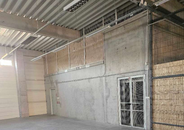 89 m2, 27 m2, 50 m2 sklad na St. Vajnorskej