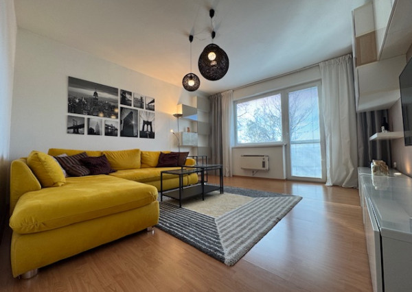 Veľkometrážny 2-izb. byt na Pionierskej v Novom Meste