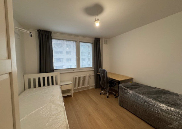 PRIPRAVUJEME: 4-izb. byt na Lachovej v Petržalke